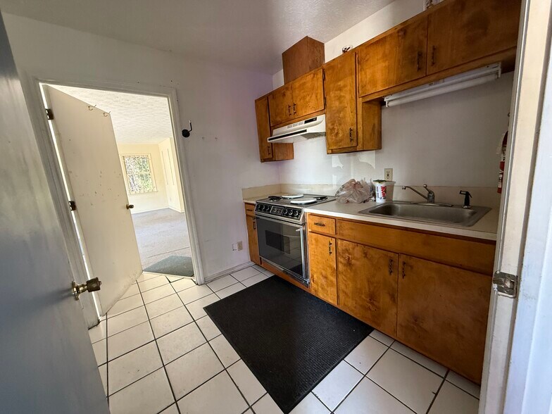 More Photos Of 5313 Buena Vista Rd, Columbus Freestanding For Sale