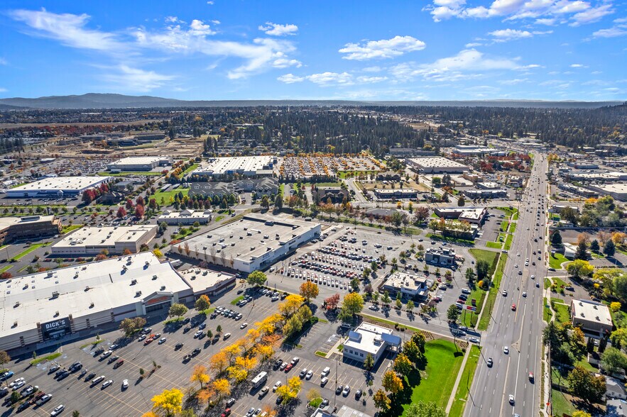 More Photos Of 9520 N Newport Hwy, Spokane Storefront For Sale