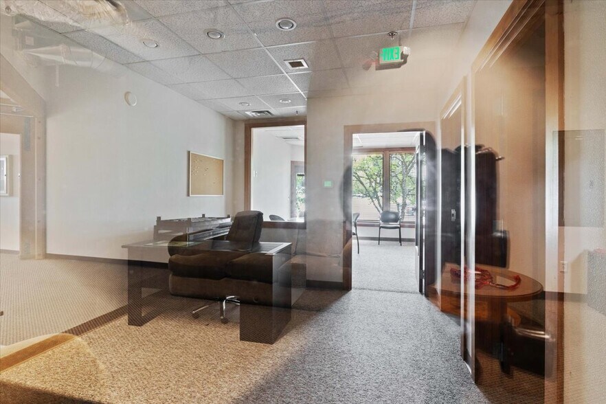 More Photos Of 1390 Waverly Dr SE, Albany Medical For Lease