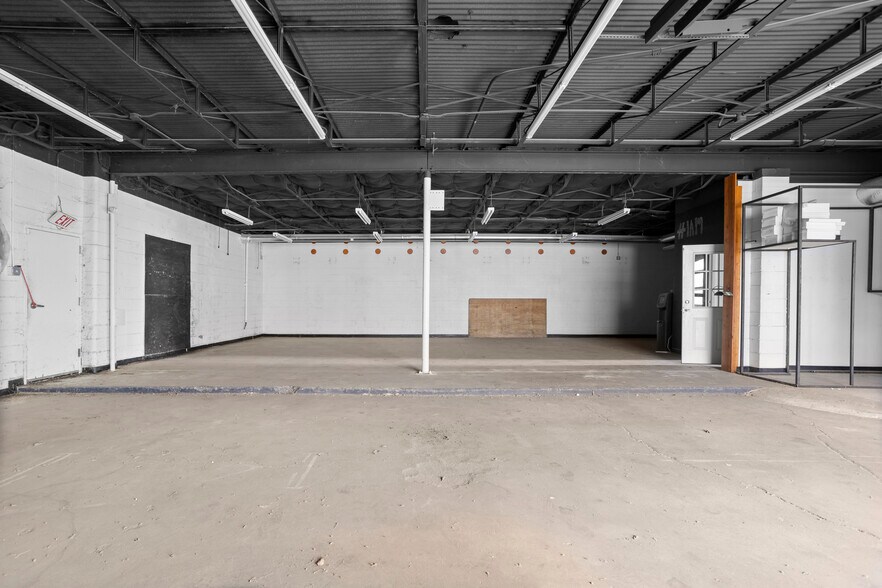 More Photos Of 1717 White Settlement Rd, Fort Worth Unknown For Sale