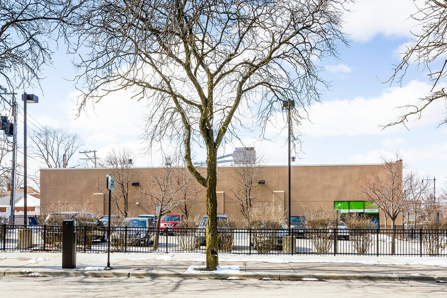 More Photos Of 2301-2323 W 95th St, Chicago Storefront For Lease
