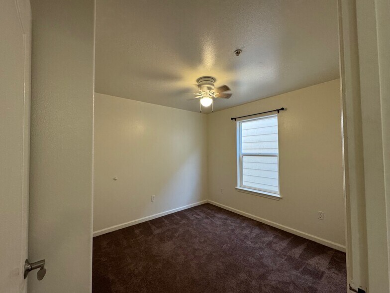 More Photos Of 1820 3rd St, Eureka Apartments For Sale