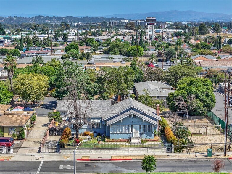 More Photos Of 607 W La Jolla St, Placentia Apartments For Sale