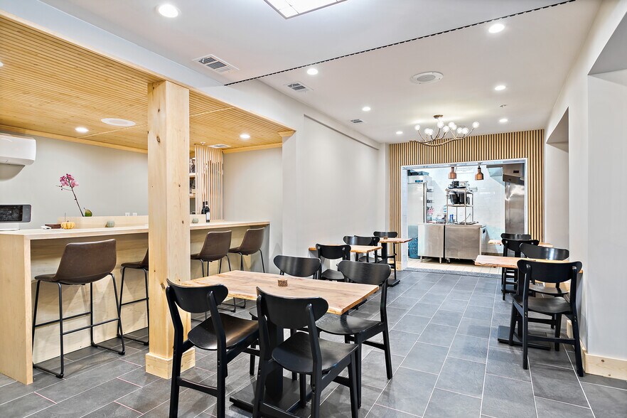 More Photos Of 56 Grove Ave, Saint Augustine Restaurant For Sale