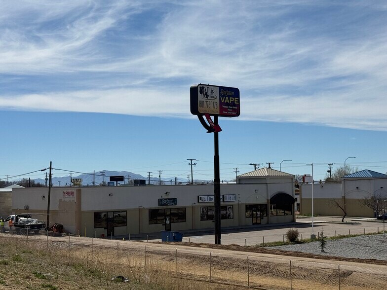 More Photos Of 5676 S 1900 W, Roy General Retail For Lease