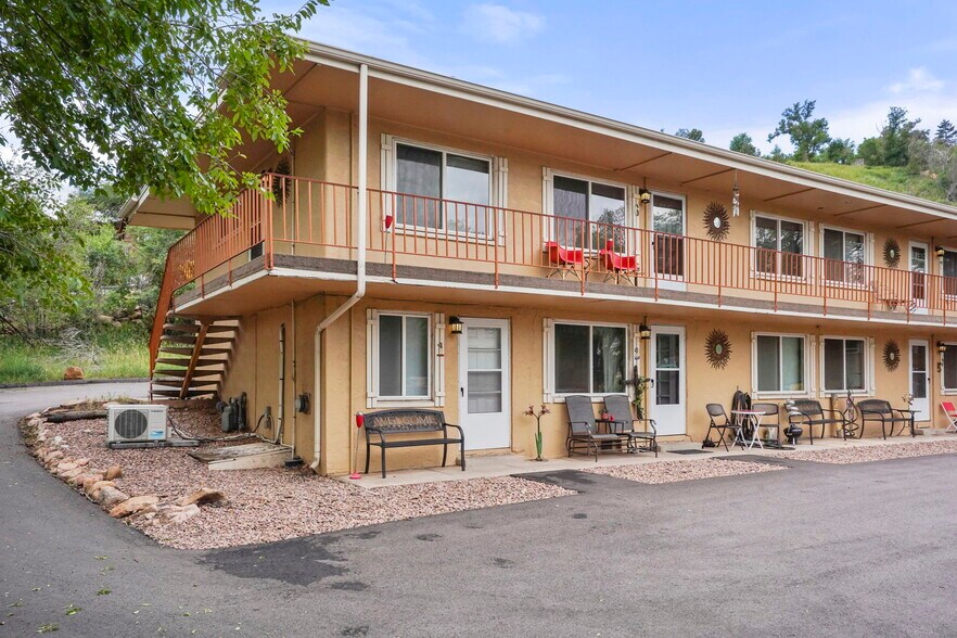 3746-3747 Red Canon Pl  