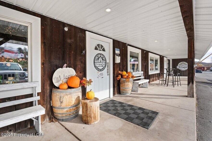 More Photos Of 750 Main Rd, Shavertown Freestanding For Sale