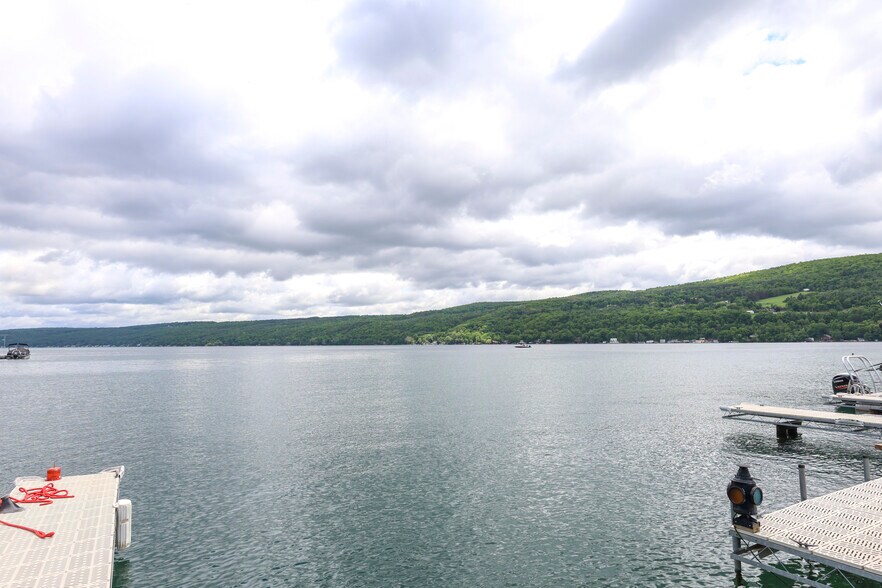 More Photos Of 24 Water St, Hammondsport Hotel For Sale