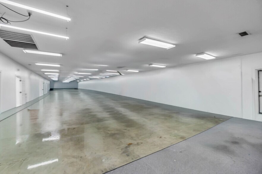More Photos Of 5 Industrial Park Dr, Hendersonville Freestanding For Sale