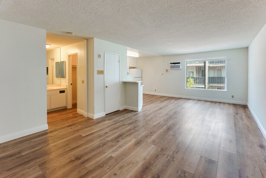 More Photos Of 504 S La Fayette Park Pl, Los Angeles Apartments For Sale