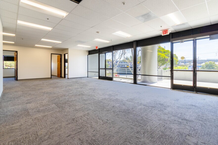 More Photos Of 1740 Cesar Chavez St, San Francisco Unknown For Lease