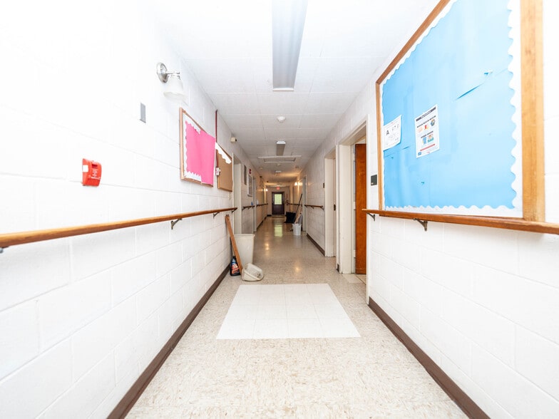 More Photos Of 84 Chestnut Park Dr, Waynesville Healthcare For Sale