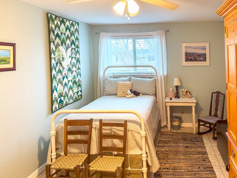 More Photos Of 702 E Schubert St, Fredericksburg Specialty For Sale