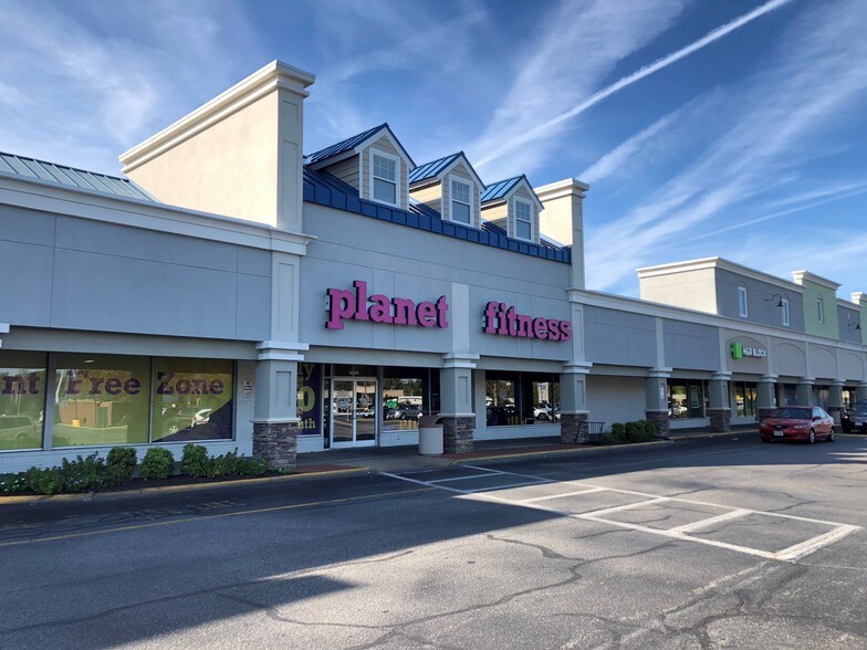 38414261 E Little Creek Rd, Norfolk, VA 23518 For Lease