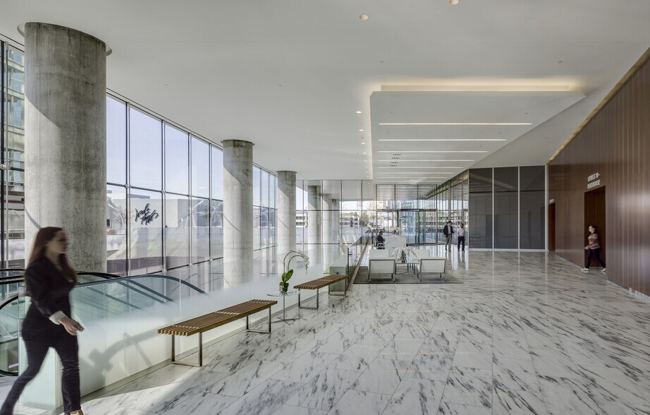 More Photos Of 7900 Tysons One Pl, Tysons Office For Lease