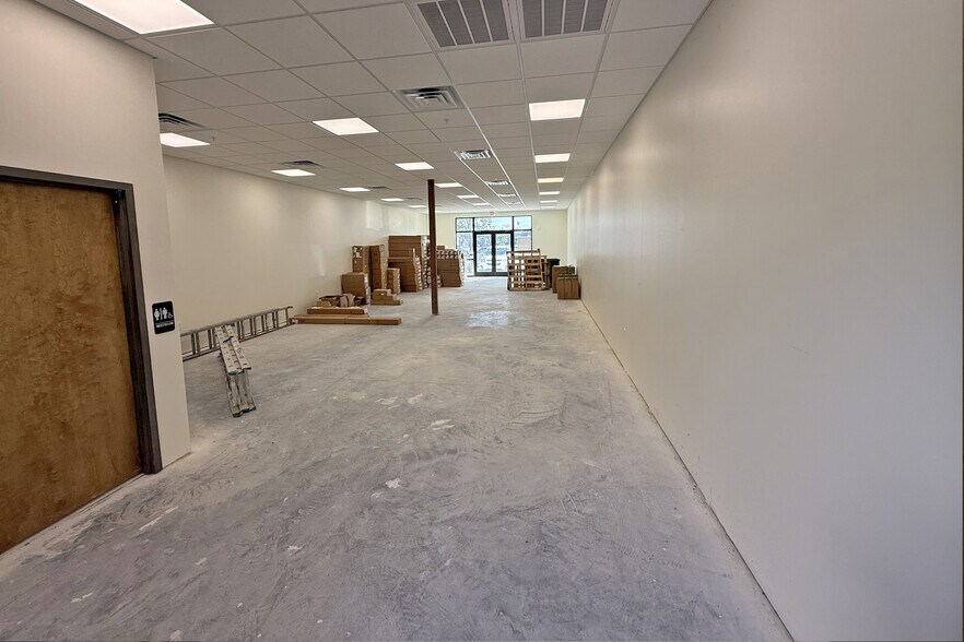 More Photos Of 315 S Courtenay Pky, Merritt Island Storefront Retail Office For Lease