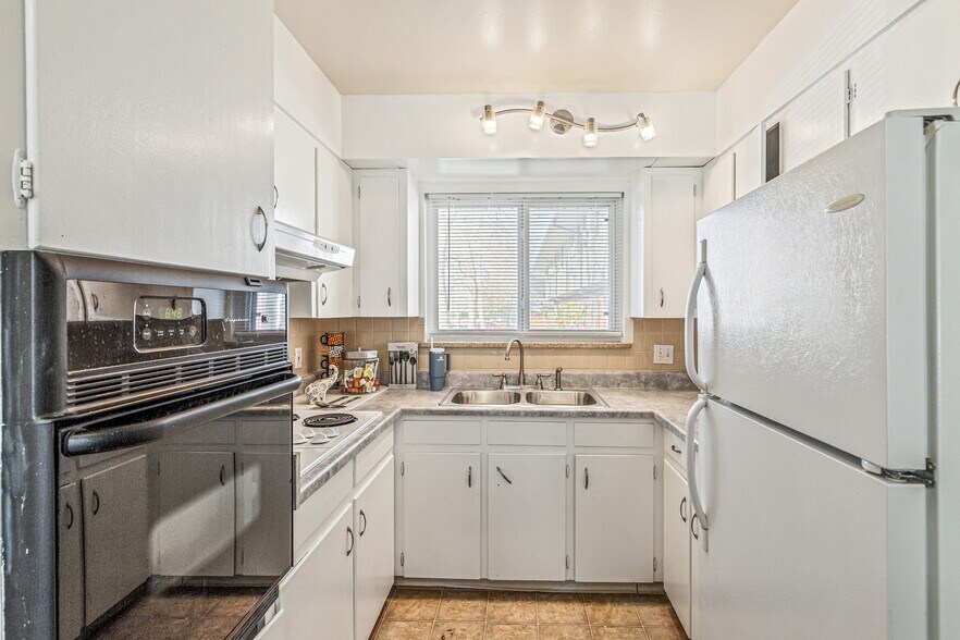 More Photos Of 3620-3632 Ingalls St, Wheat Ridge Apartments For Sale