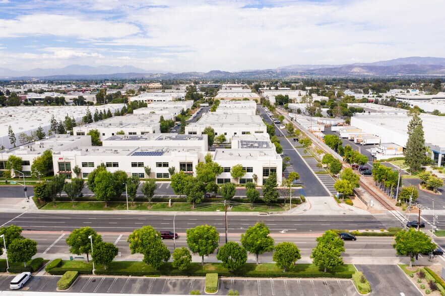 More Photos Of 1173 Warner Ave, Tustin Research And Development For Lease