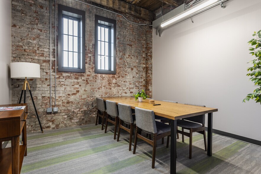 More Photos Of 1533 Lewis St, Indianapolis Coworking Space