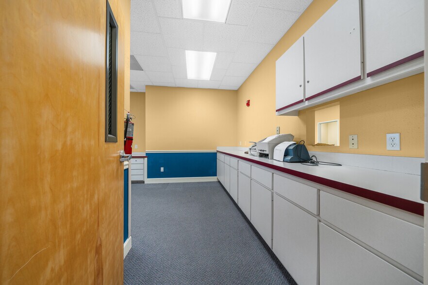 More Photos Of 5925 SE Abshier Blvd, Belleview Medical For Sale