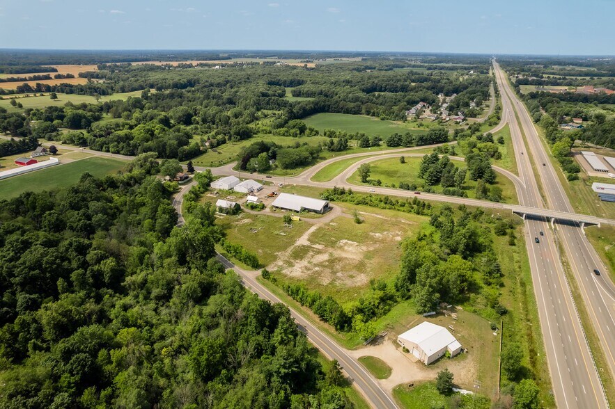 More Photos Of 2511 W Bellevue Rd, Leslie Warehouse For Sale