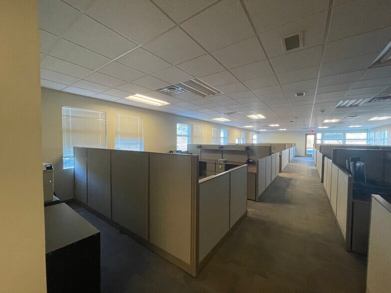 More Photos Of 502 Keystone Dr, Warrendale Office For Sale