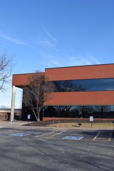 More Photos Of 14344 Y St, Omaha Office For Lease