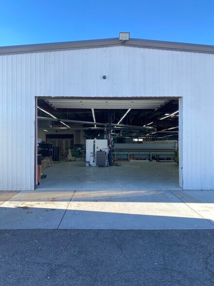 More Photos Of 11799 E 30th Ave, Aurora Warehouse For Sale
