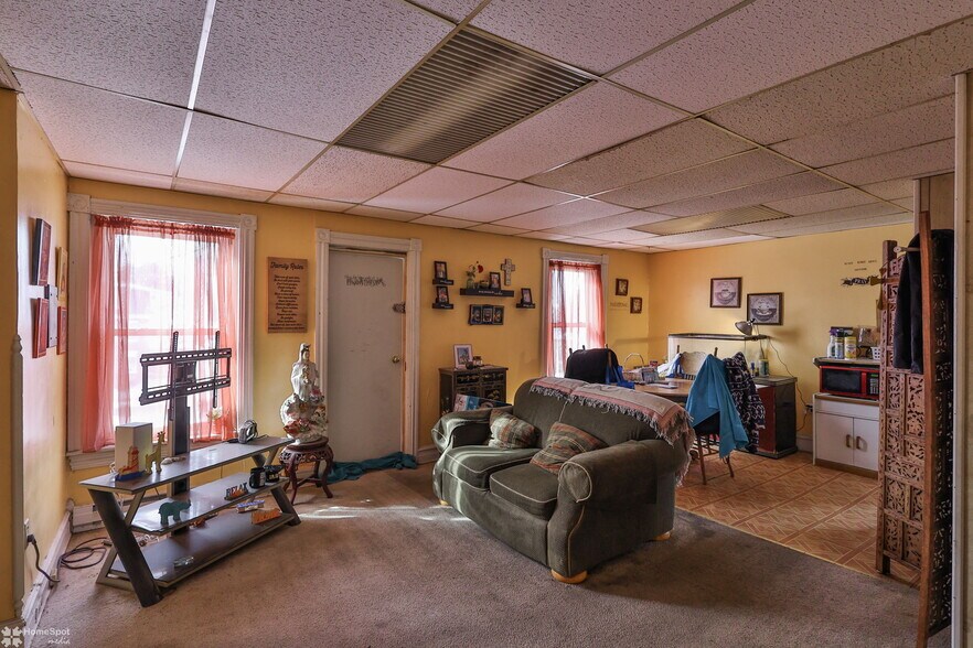 More Photos Of 1037 W Turner St, Allentown Multifamily For Sale