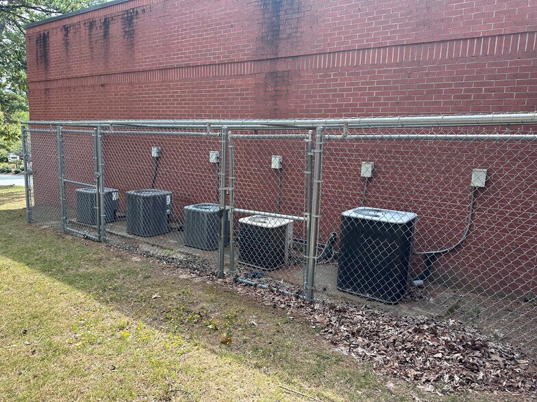 More Photos Of 14 Office Park Dr, Little Rock Office For Sale