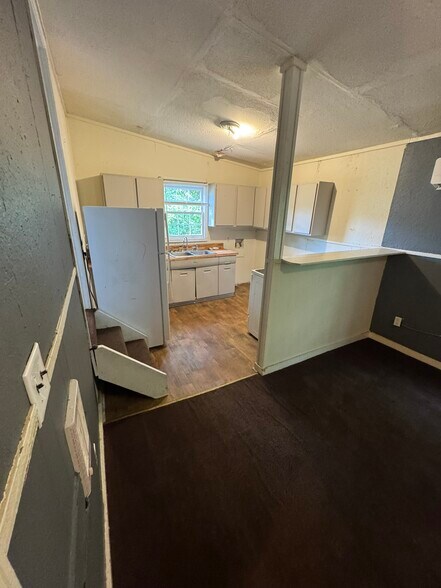 More Photos Of 403 Greenville St, Abbeville Apartments For Sale