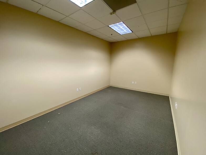 More Photos Of 18705 Madrone Pky, Morgan Hill Flex For Sale