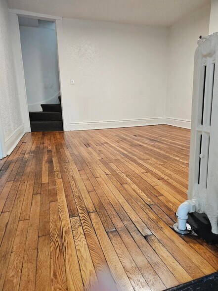 More Photos Of 203 Sanford St, Rochester Specialty For Sale