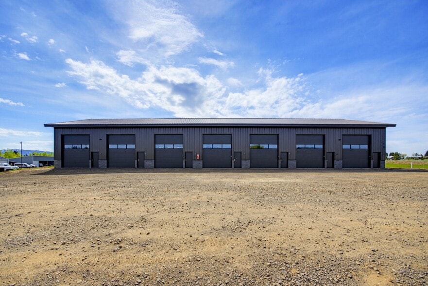 More Photos Of 39 Sunbridge Dr, McCall Self Storage For Sale