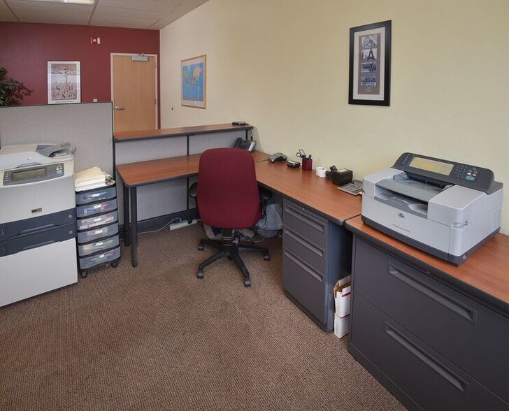 More Photos Of 30 Benchmark Rd, Avon Office For Sale