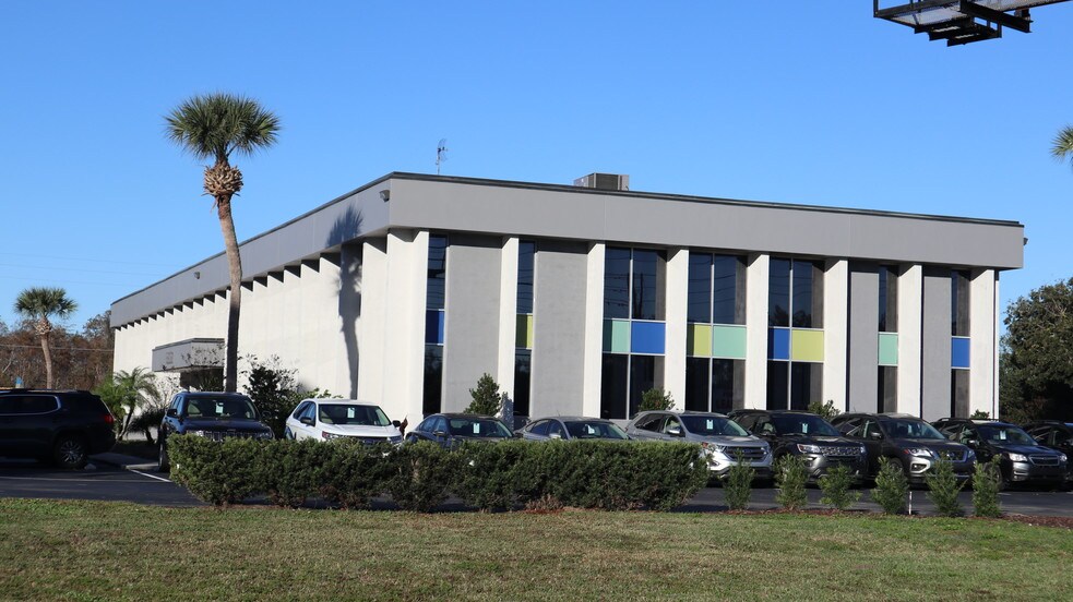 More Photos Of 8000 S Orange Ave, Orlando Office For Lease