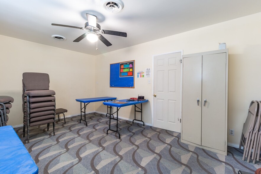 More Photos Of 10335 La Tuna Canyon Rd, Sun Valley Schools For Sale