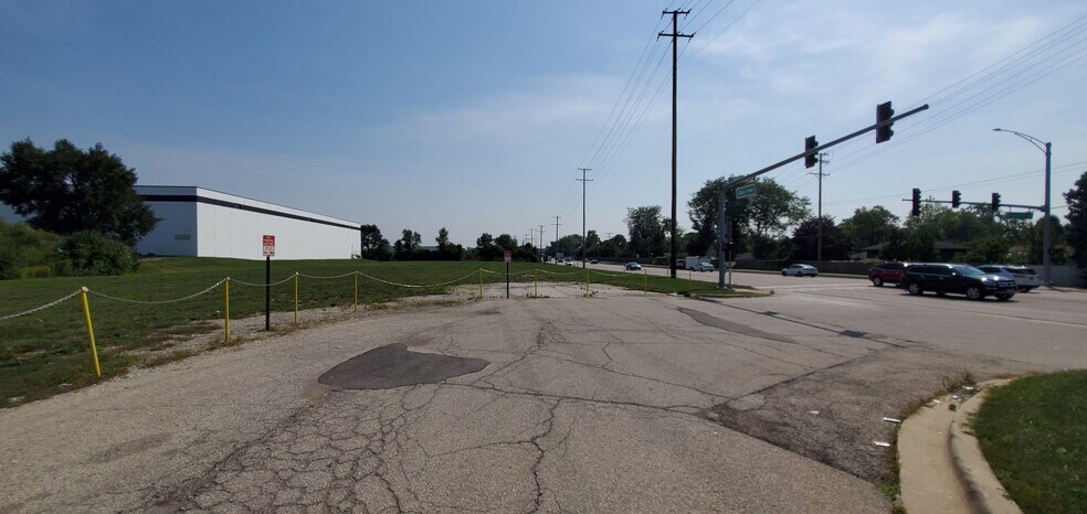 More Photos Of NEC Of Gary And Kehoe Blvd, Carol Stream Land For Sale
