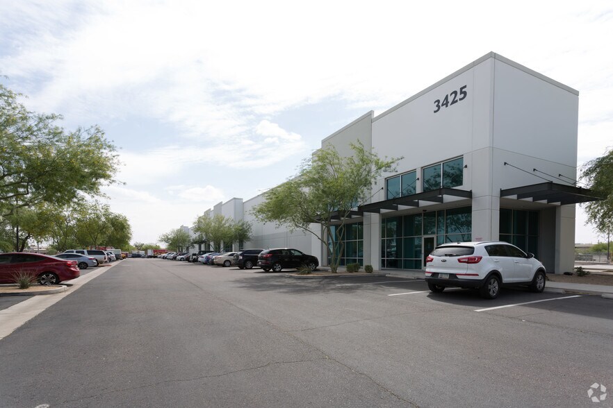 More Photos Of 3425 E Van Buren St, Phoenix Warehouse For Lease