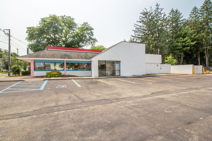 More Photos Of 127 S Main St, Ellenville Fast Food For Sale
