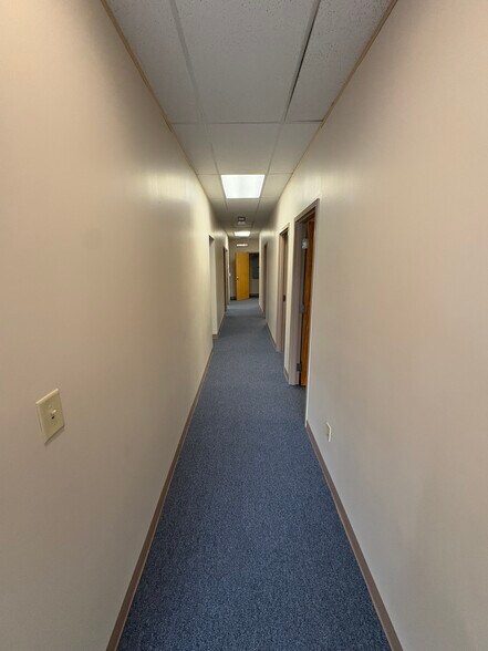 More Photos Of 624 Guilford College Rd, Greensboro Office For Lease