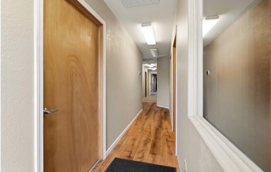 More Photos Of 135 McGhee Rd, Kootenai Flex For Sale