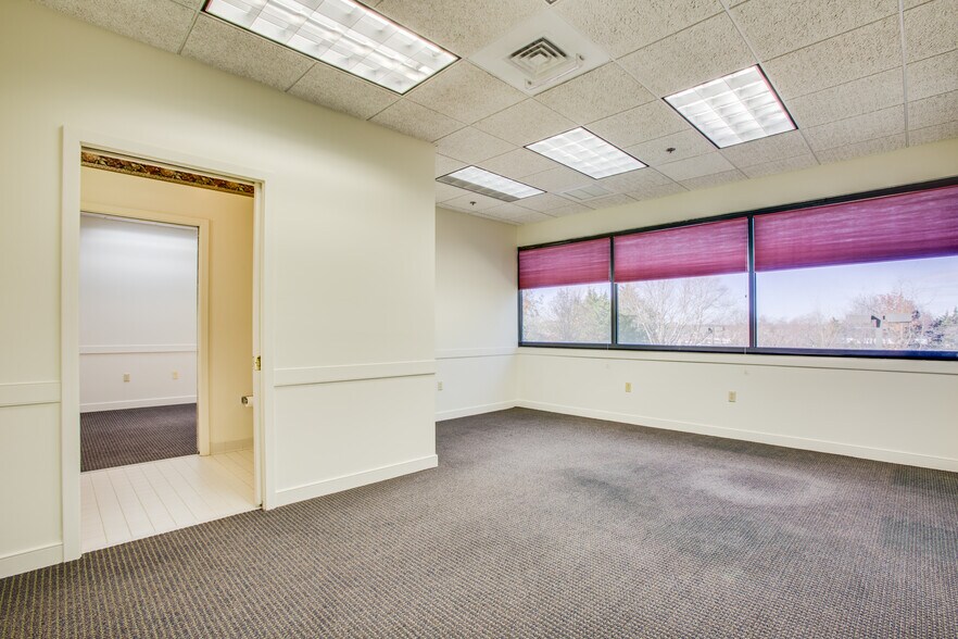 More Photos Of 4414 Lafayette Blvd, Fredericksburg Loft Creative Space For Lease
