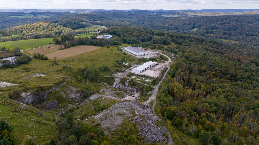 More Photos Of 407 Peck Hill Rd, New Milford Manufacturing For Sale