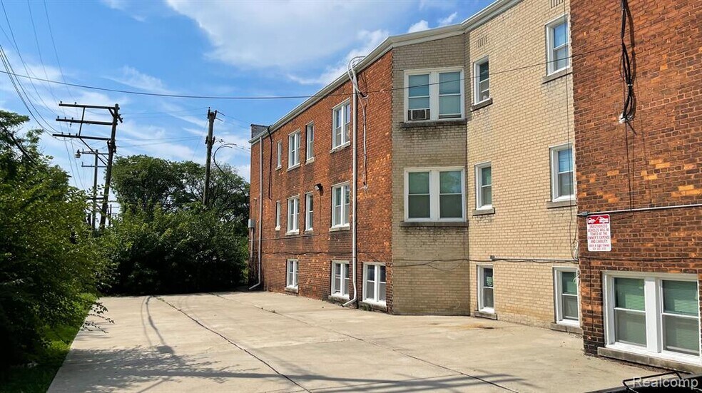 More Photos Of 3737 Scovel Pl, Detroit Apartments For Sale