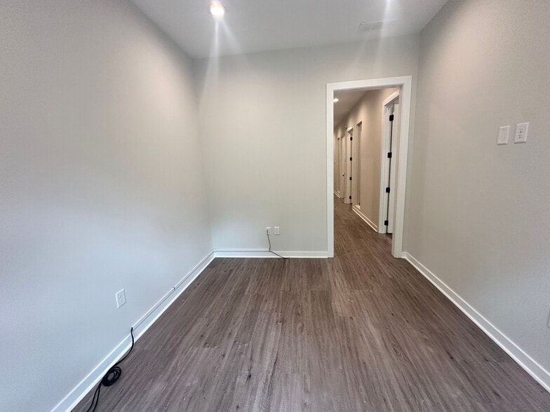 More Photos Of 6110 McFarland Station Dr, Alpharetta Office For Lease