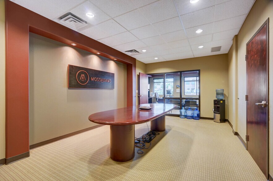 More Photos Of 3210 E Woodmen Rd, Colorado Springs Medical For Sale