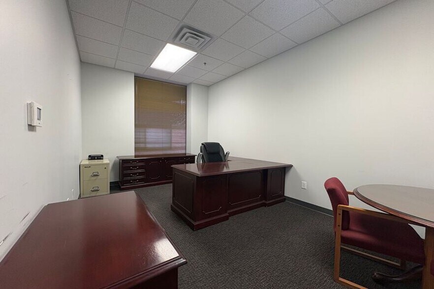 More Photos Of 145-175 Moore Dr, Lexington Freestanding For Lease