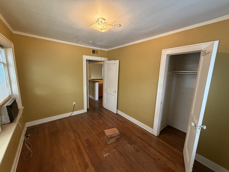 More Photos Of 2734 Charlotte St, Kansas City Apartments For Sale