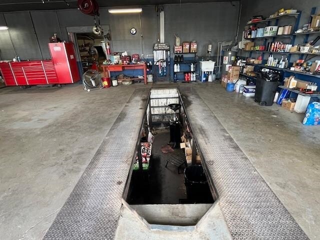 More Photos Of 2260 W Main St, Mountain View Industrial For Sale